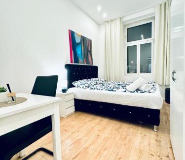 Liesing Apartamento | Comfy 5BR shared Apartment Near Kaufpark Alterlaa