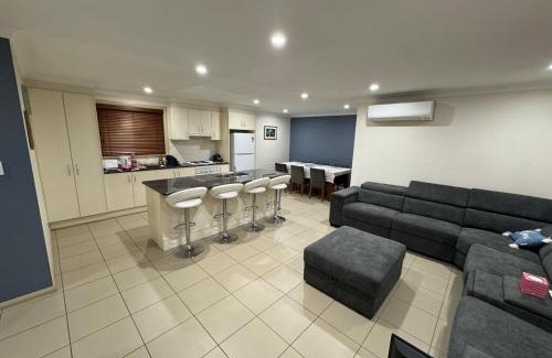 Central Mudgee Casa | Comfy and relaxing stay - Rest Easy Mudgee Cottage