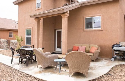 El Paso Casa | Comfy and Safe Family Neighborhood on West Side!