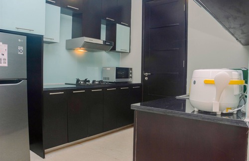 Setiabudi Apartamento | Comfy and Spacious 2BR The Masterpiece Epicentrum Apartment By Travelio