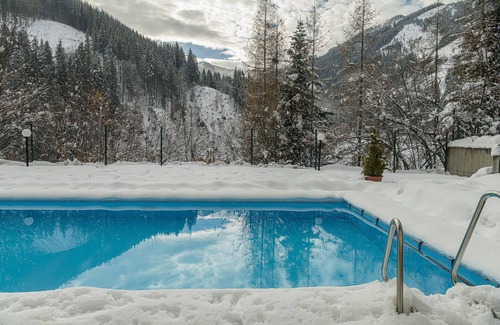 Viehhofen Casa | Departamento confortable en Viehhofen con bañera de hidromasaje