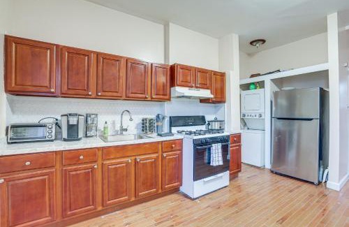 Constable Hook Casa | Comfy Bayonne Townhome about 11 Mi to NYC Attractions