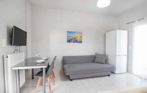 Malevizi Apartamento | Comfy Beachside Flat with Seaview 2