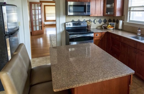 College Hill Casa | Comfy bungalow in historic College Hill neighborhood, near restaurants and more
