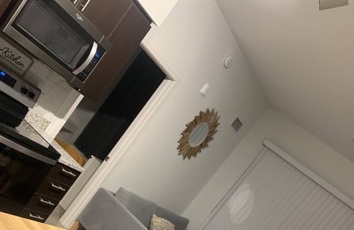 Greenacres Condominio | Comfy Condo w/pool-20 minutes from the beach