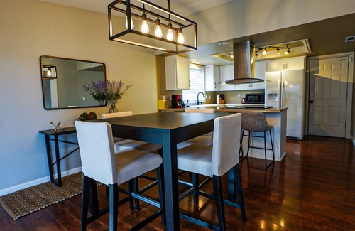Medford Casa | Comfy Cozy Casa