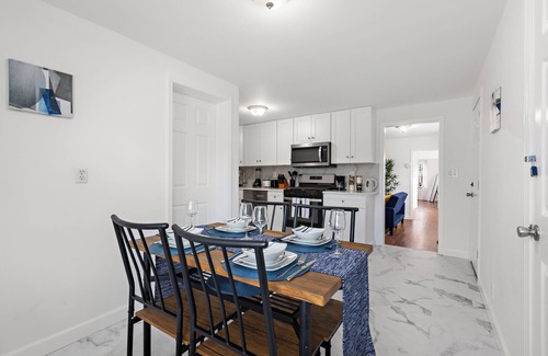Constable Hook Condominio | Comfy Cozy retreat - NYC & NWK w/free parking