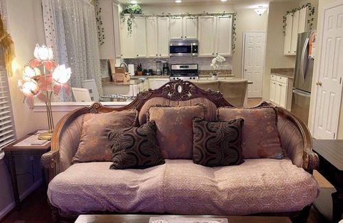 Montclair Casa | Comfy Deluxe Getaway Resort