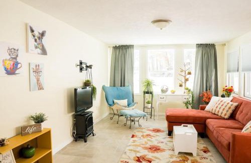 Berrien Springs Casa | Comfy Escape with Lake Chapin views
