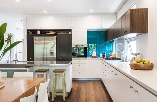 Palm Beach Casa | Comfy family beach house, an entertainers delight- sandy feet paradise.