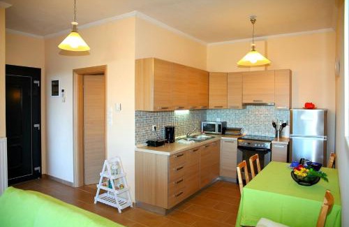 Theologos Apartamento | Comfy flat with Garden near the Beach