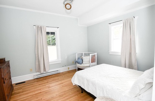 Miller Southside Apartamento | Comfy Game Day Rental - Walking distance to Lane Stadium