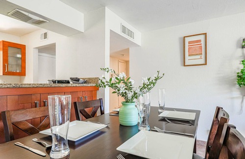 Fashion Square Apartamento | Comfy Ground-Floor/Walkable 1BR 1B Near Mall & Bars