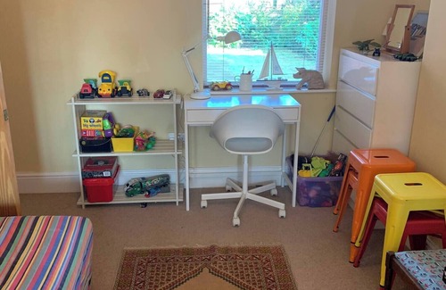 Sutton-on-Sea Casa | Comfy Holiday Home & Beach Hut