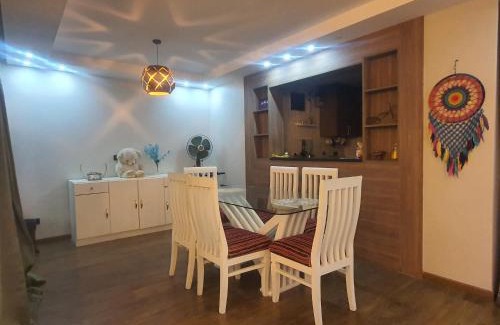 Al Rehab Apartamento | Comfy Home