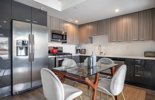 Mar Vista Apartamento | Comfy Mar Vista 1BR w/ in-unit W/D + Gym near Venice Beach by Blueground