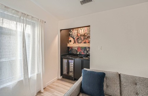 Milwood Casa | Comfy Modern Boho Retreat in Austin close to Domain & Tech offices