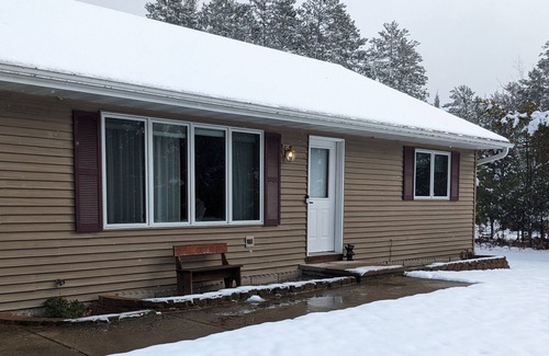 Long Lake Casa | Comfy North Woods River Retreat