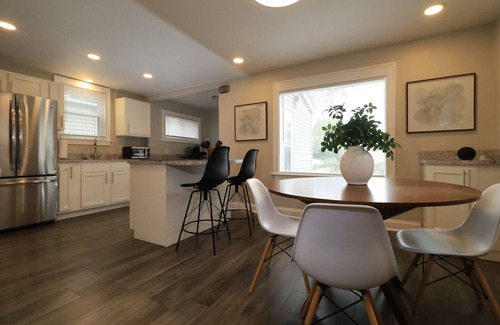 Near East Columbus Casa | Comfy Oasis 2b/2b Private Home