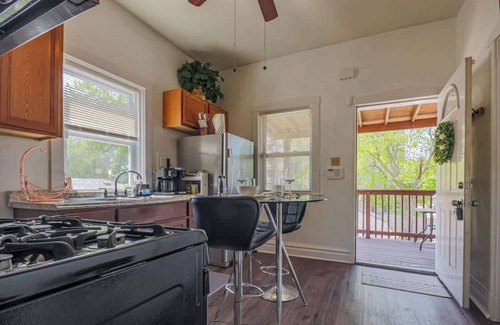 Forest Park Apartamento | Comfy One Bed Apartment in Forest Park