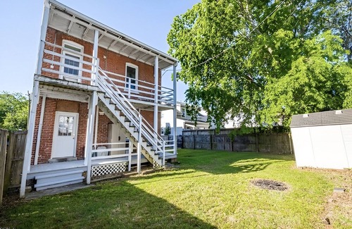 Norfolk Casa | Comfy & Pet Friendly 3-bedroom house near Norfolk zoo