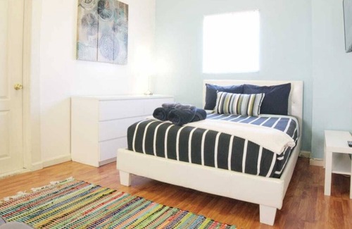 Pico-Union Casa | Habitación con baño privado en Koreatown