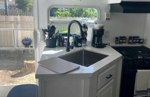Central Escondido Casa | Comfy Stay in Private 2 Bedrooms Camper