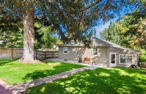 Lava Hot Springs Casa | Comfy stay in phenomenal Lava Hot Springs. 5 min walk to hot pools!!!