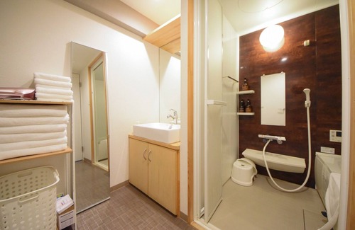 Nara Apartamento | Comfy Stay TDS202 A clean room that can accommod / Nara Nara