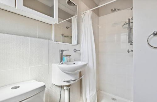 East Brisbane Apartamento | Comfy Studio near Gabba with Secure Parking