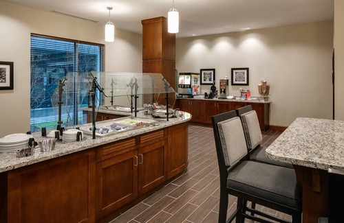 Historic East Village Apartamento | Comfy Studio Suite | Indoor Pool, Hot Tub