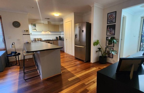 Innaloo Casa | Comfy, Stunning, Modern & Well Located