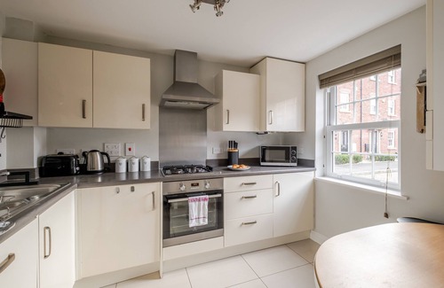 Kempston Casa | Comfy & stylish 4 bed house