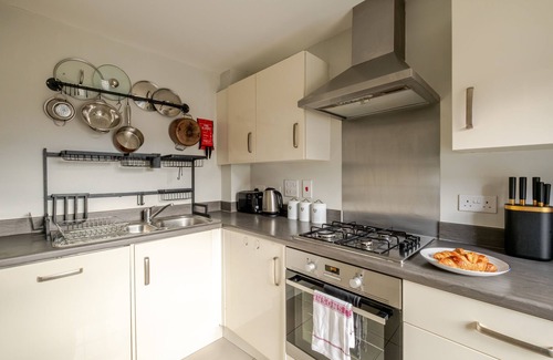Kempston Casa | Comfy & stylish 4 bed house