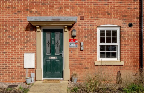 Kempston Casa | Comfy & stylish 4 bed house