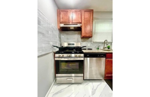 Montclair Casa | Comfy, suburban, NYC/EWR/Montclair