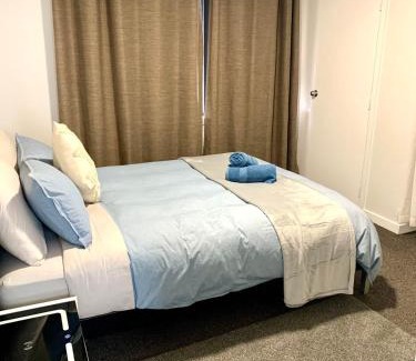 Johnsonville Casa | Comfy & Sunny home in Wellington-3 Heat Pumps