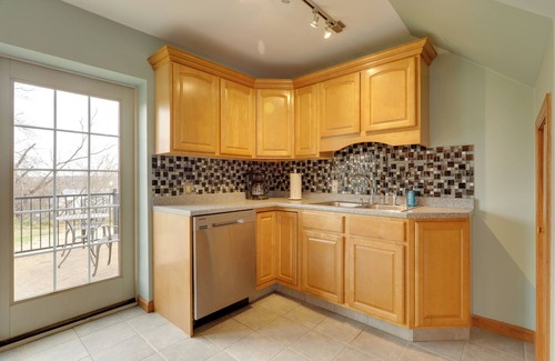 Tiverton Casa | Comfy Tiverton Home Near Newport & Beaches!