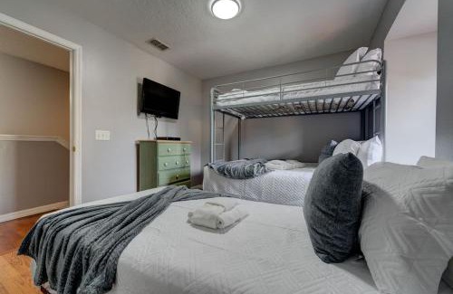 Crestwynd Bay Casa | Comfy Townhome Minutes from Disney