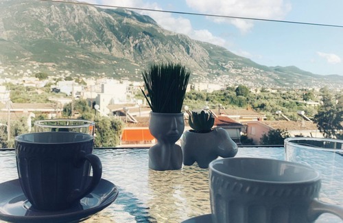 Anatolikos Sinikismos Apartamento | Comfy Vista Apartment