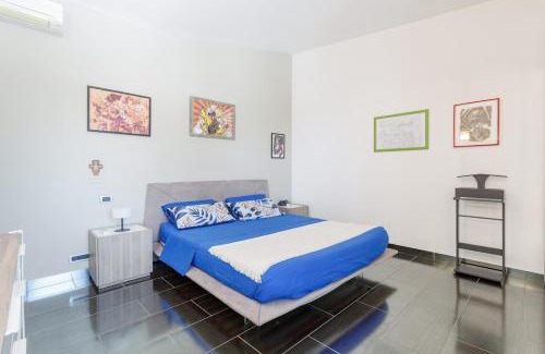 San Faustino-Madonnina-Quattroville Apartamento | Comics & Cars - Themed Penthouse in Motor Valley