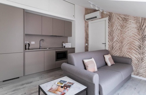 Guastalla Apartamento | Commenda 35 B