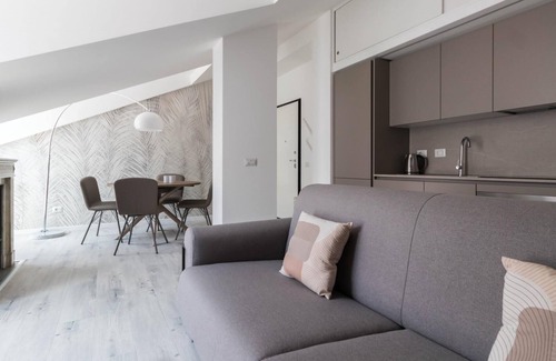 Guastalla Apartamento | Commenda 35 B