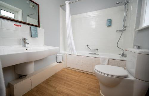 Boscombe Casa | Commodore Hotel by Greene King Inns