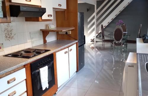 Waterfall Cabina | Communal Cottage Rooms