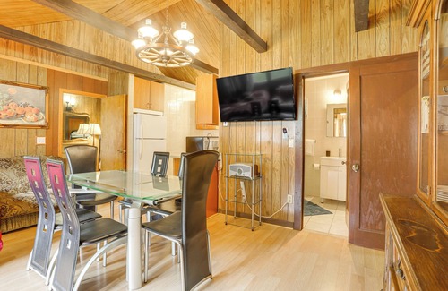Mongaup Valley Cabina | Communal Pool & Playground: Mongaup Valley Cabin!