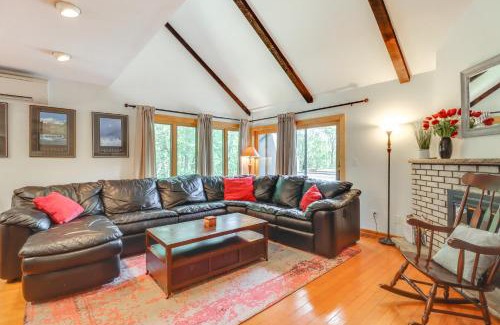 Village at Camelback Casa | Community Indoor Pool Tannersville Townhome