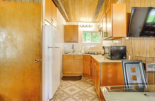 Mongaup Valley Cabina | Community Perks: Mongaup Valley Cabin w/ Grill!