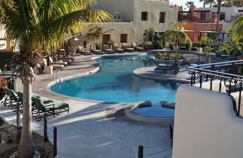Nopolo Villa | Community Pool, 1/2 Block from beach, 1/2 block from Golf Course