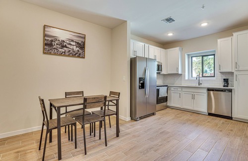 Desert View Condominio | Community Pool & Hiking Trails: Phoenix Condo!